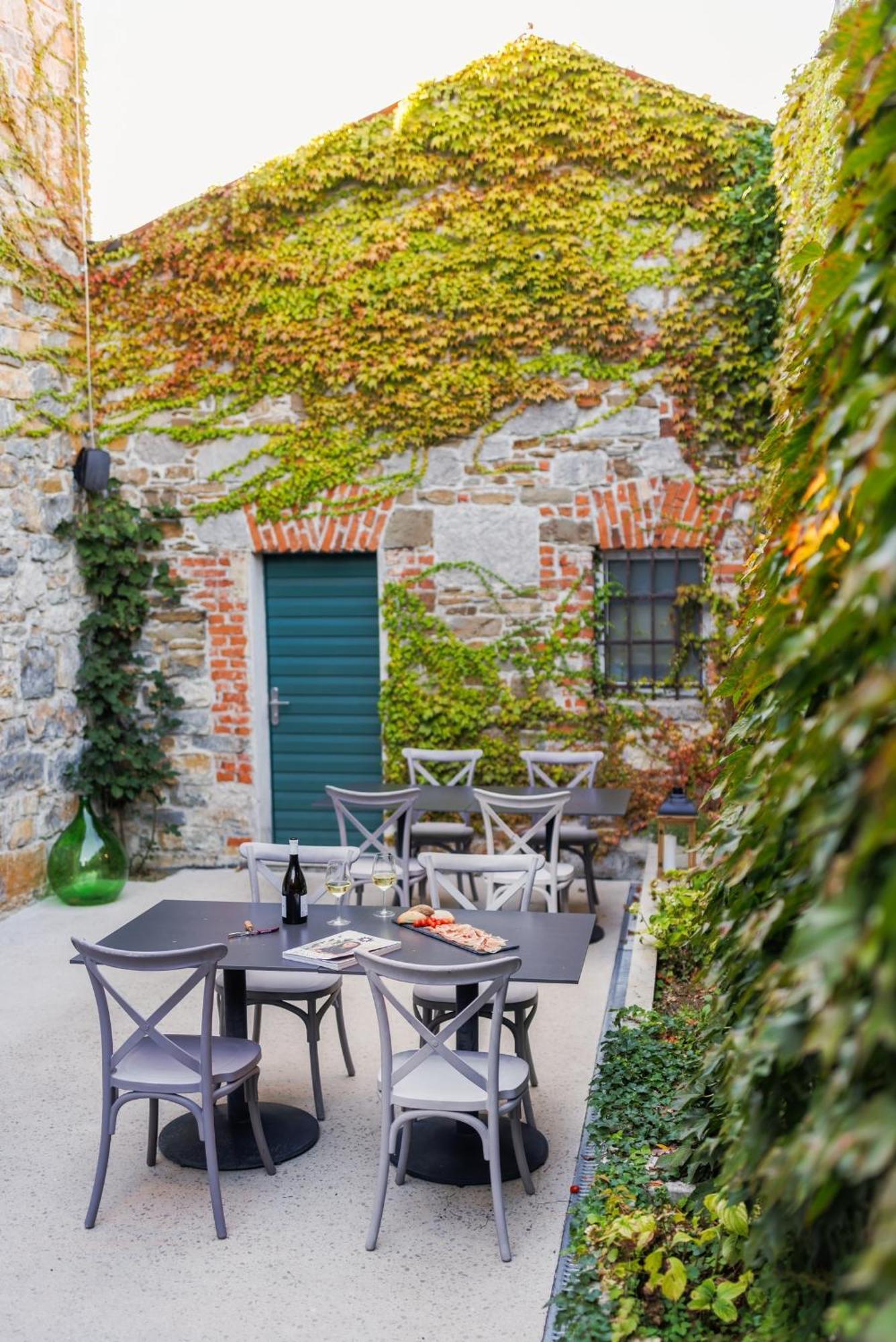 Vila Robida Rooms & Spa Črni Kal Eksteriør billede