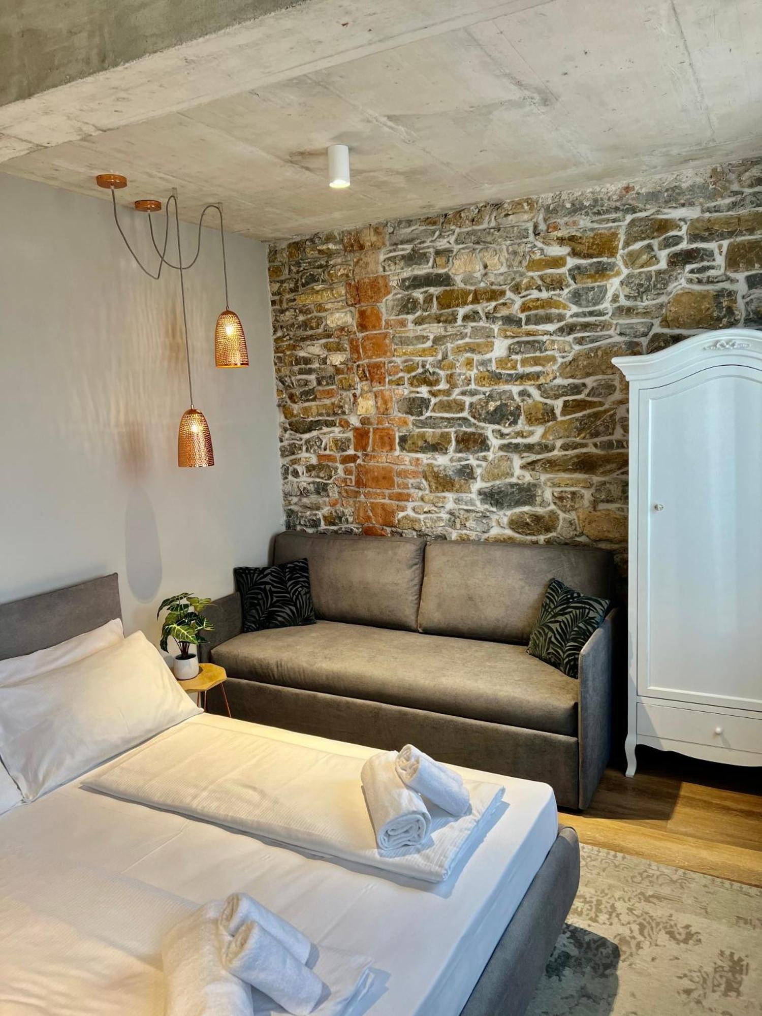 Vila Robida Rooms & Spa Črni Kal Eksteriør billede